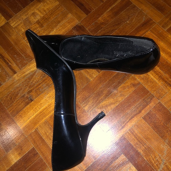 Black Paton heels - Picture 3 of 3